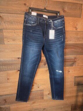 NWT VERVET Mid-Rise Skinny Jeans - Size 13/31